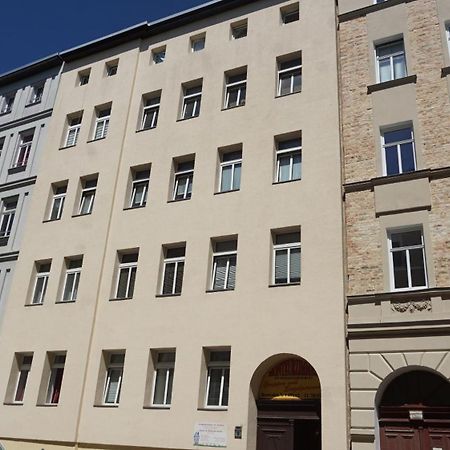 Hostel Im Medizinerviertel Halle  Exterior foto